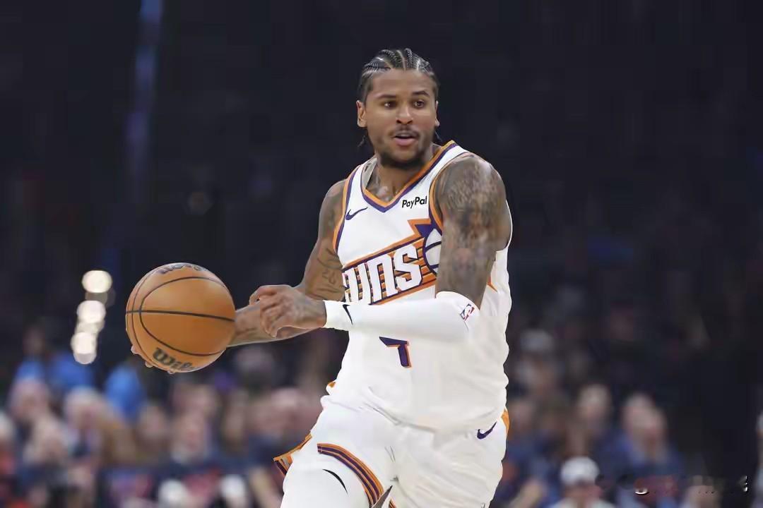 去年我就一直喊，不要交易杜兰特，如果交易就用范乔丹加泰特交易哈登，用伊...