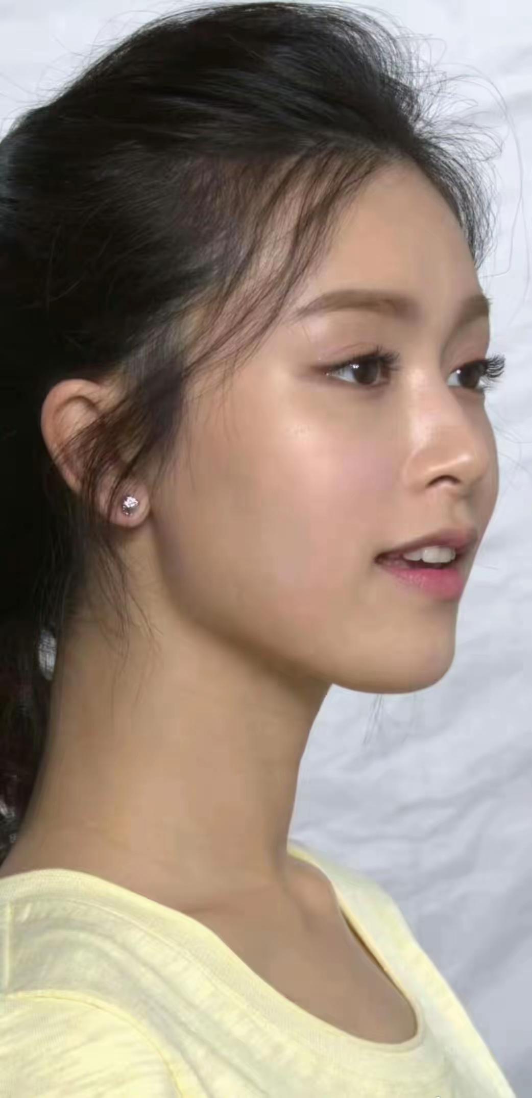 这张脸在娱乐圈是不是最美攻击性的？有没有被她美到？女明星容颜对比女明星长相