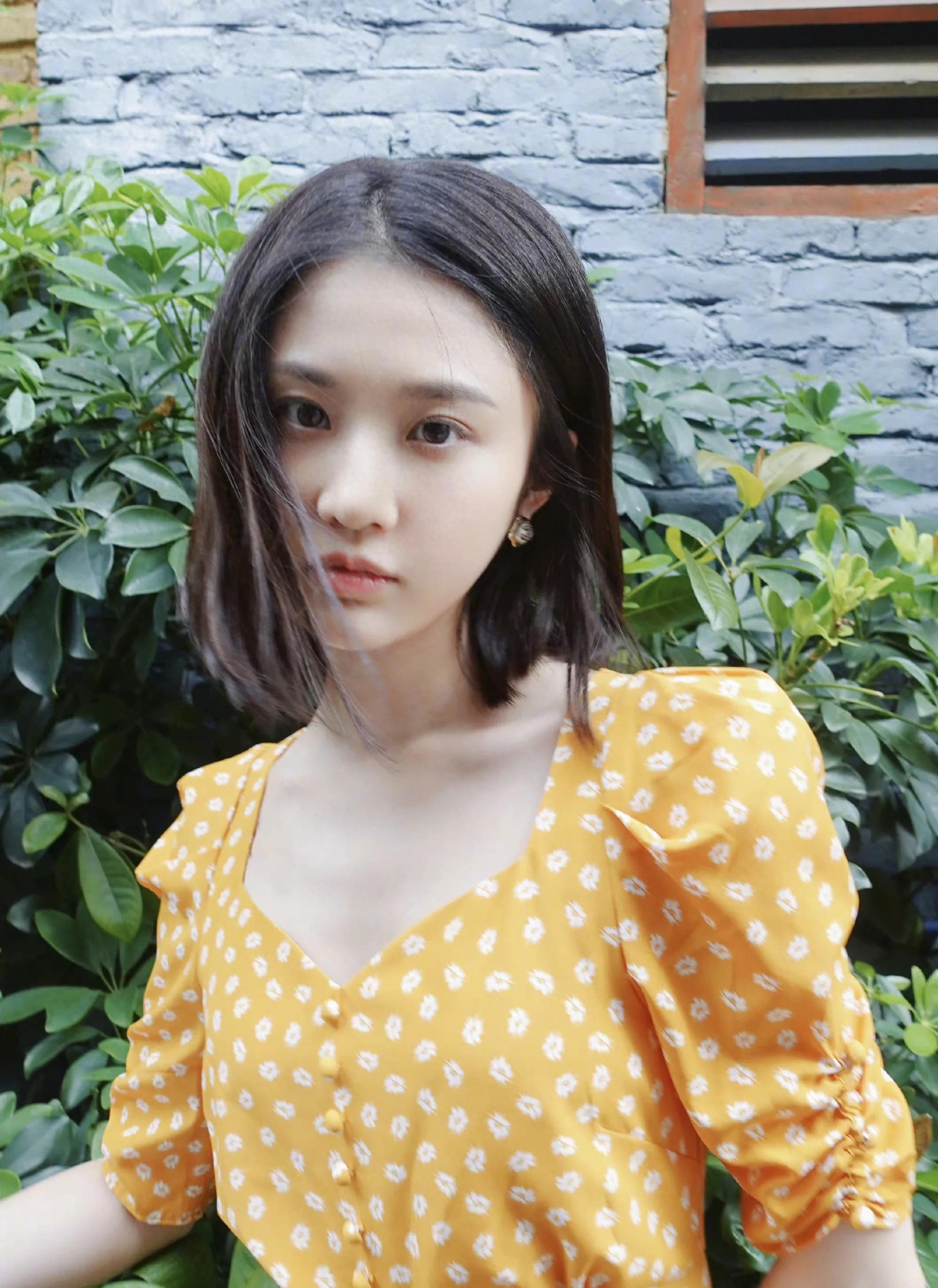 女明星张慧雯写真合集：玲珑清秀、姣美可爱