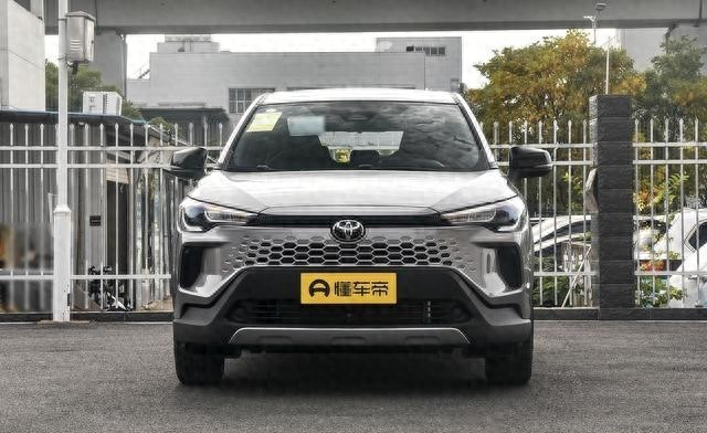 一年只开5000公里，买车省油真有用吗？我算了十年账才发现搞错了。开车少不代