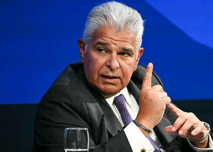 巴拿马总统穆利诺在社交平台上，“反驳”港澳办针对长和裁决的“付出沉重代价”警告。