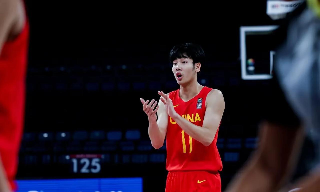 将创历史！张博源被美媒预测首轮进NBA近日据美国媒体预测，中国小将张博源将在2
