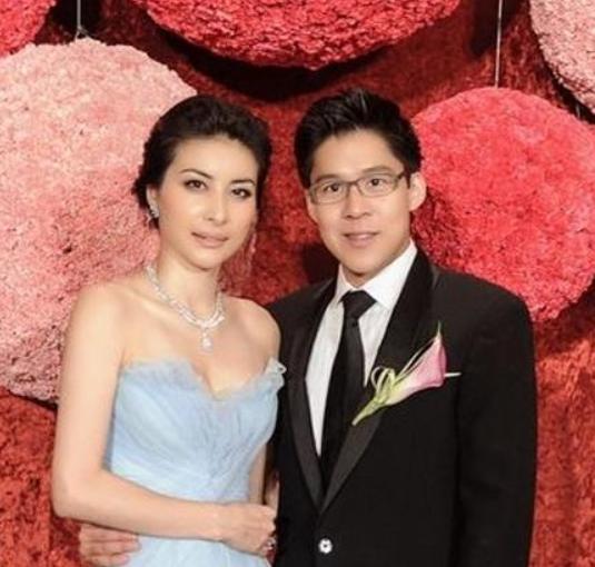 不玩虚的！霍家3000万援港！霍家这次捐得干脆。三千万港币直接到位。