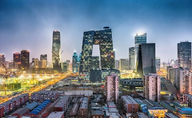 我在北京这么多年，才发现自己好像从来没真正经历过北京的上班生活。北京这个城市有