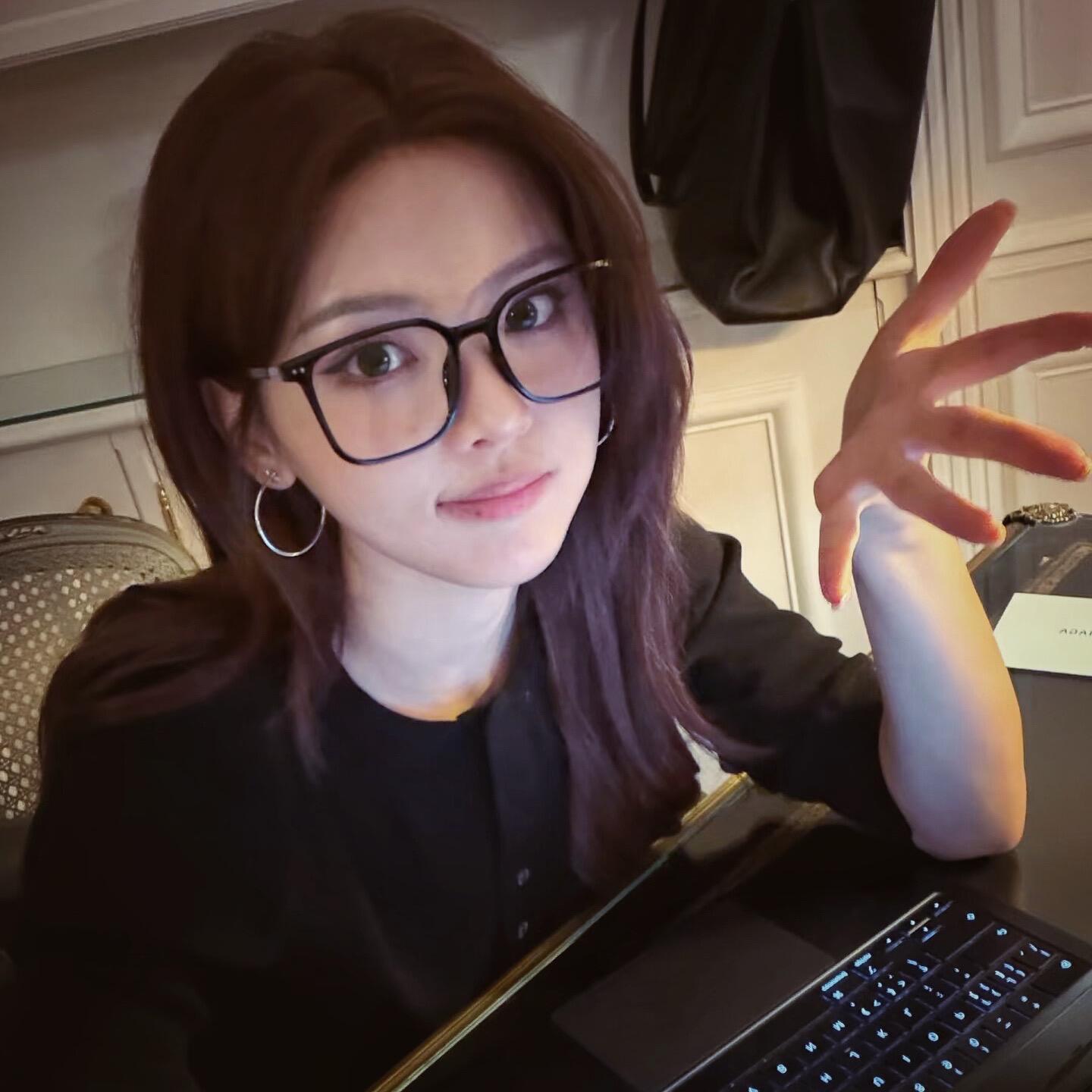 𝙒𝙚𝘾𝙝𝙖𝙩头像｜杨超越｜明星头像｜优质女生头像｜小众女生头像｜