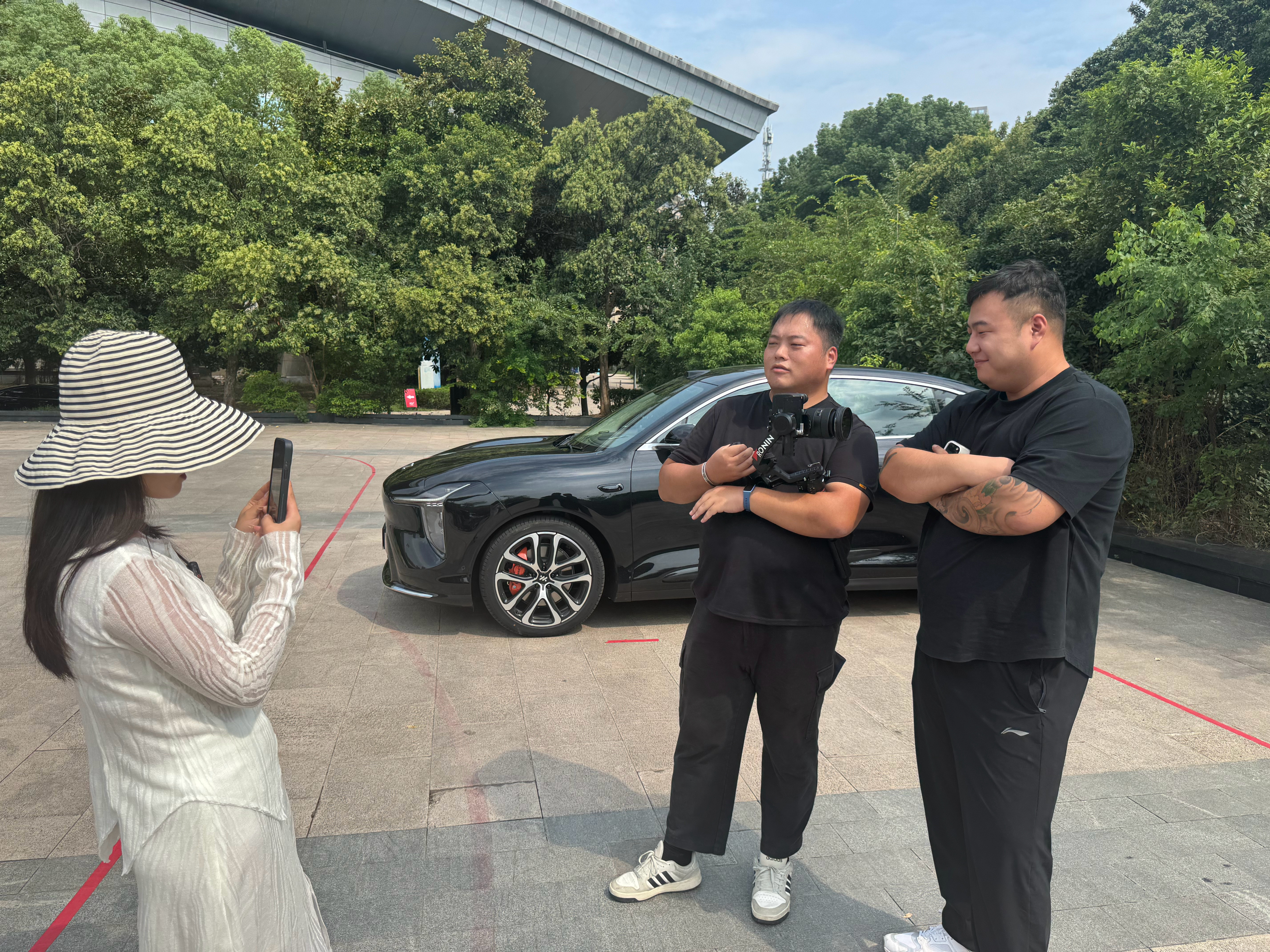 嗐.大晨子还要和我的后期比谁壮？哈哈哈。这不是肉眼可见吗？​​​