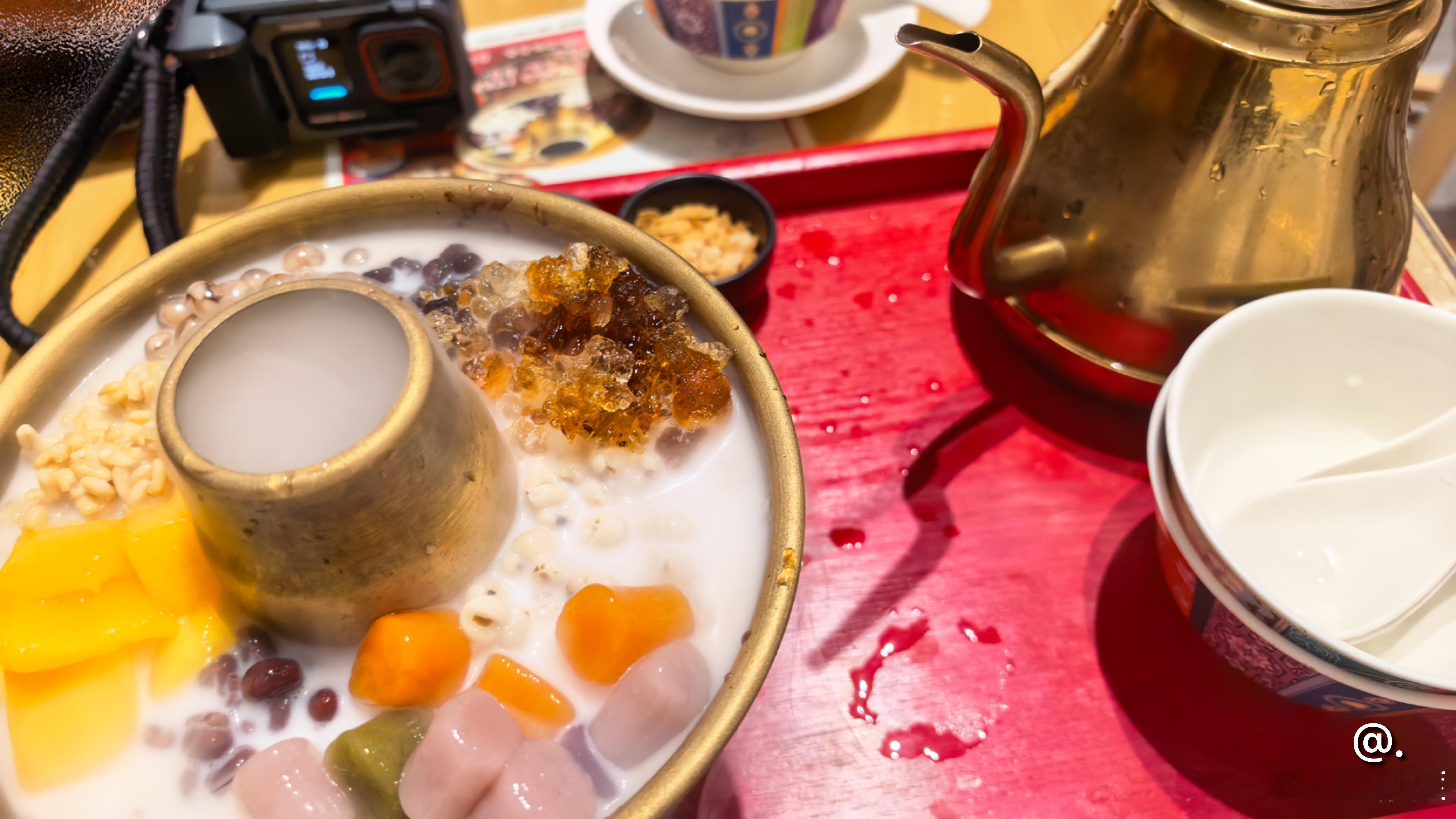 这一口下去血糖飙升吧，我家香妃全身都是甜的就是用甜食保养，她产出的口水奶水汗水淫