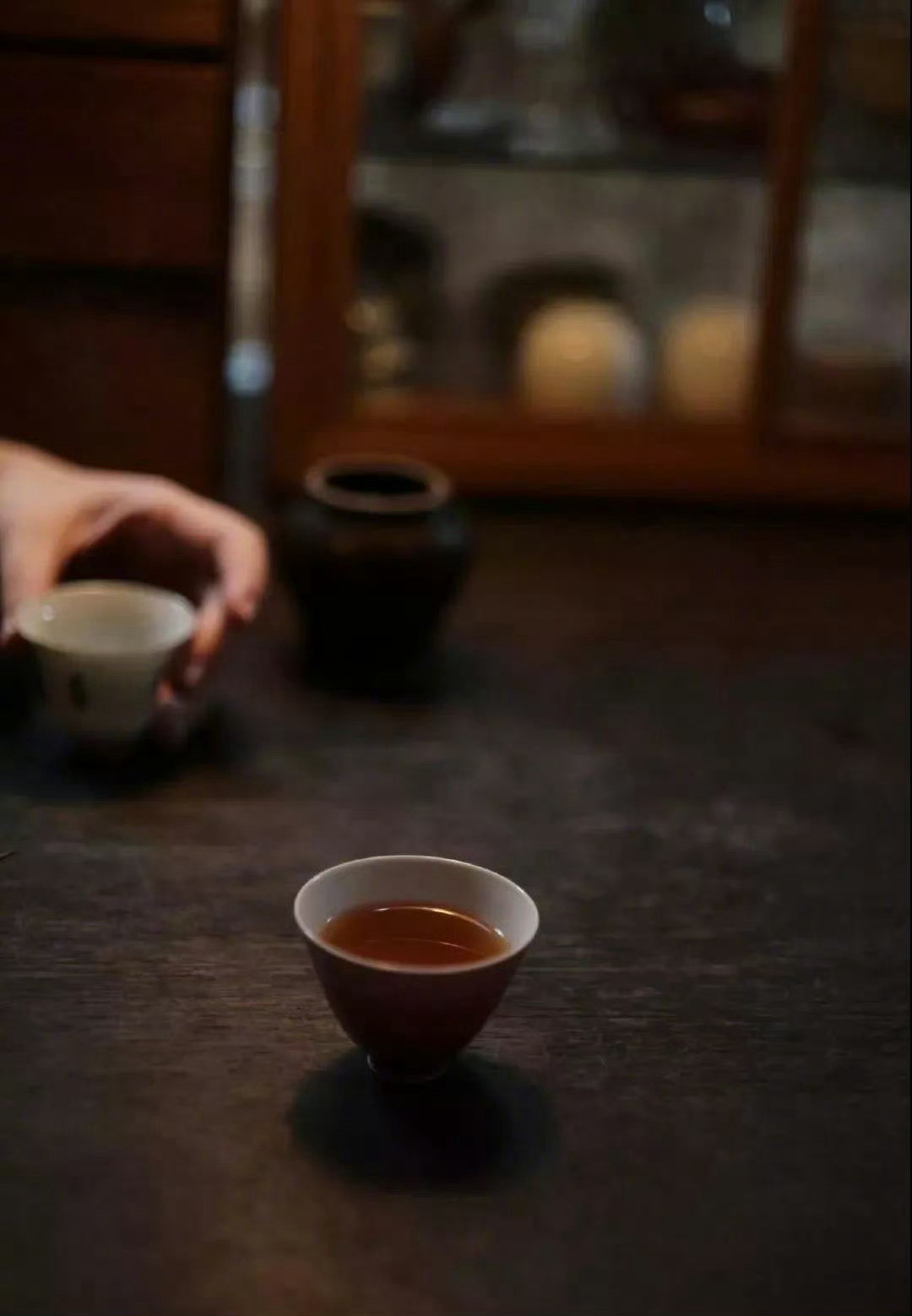 怀有敬畏之心的人谨言慎行，不是因为他懂得了怎样去善待世界，而是懂了怎样才是真正的