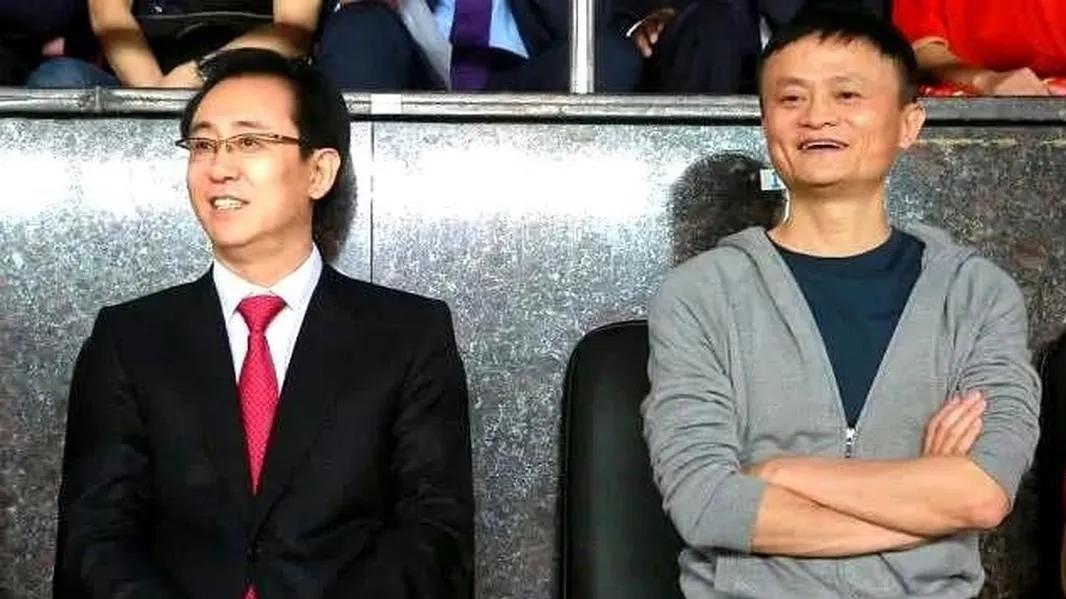 2017年是许家印最后的机会，当时恒大还没有完全陷入债务危机，公司账面上还有30