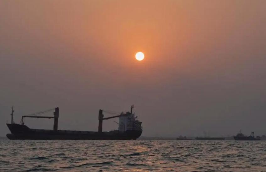 9月6日，伊朗突然宣布把霍尔木兹海峡和波斯湾部分地区划为禁区，一副随时要跟美国决