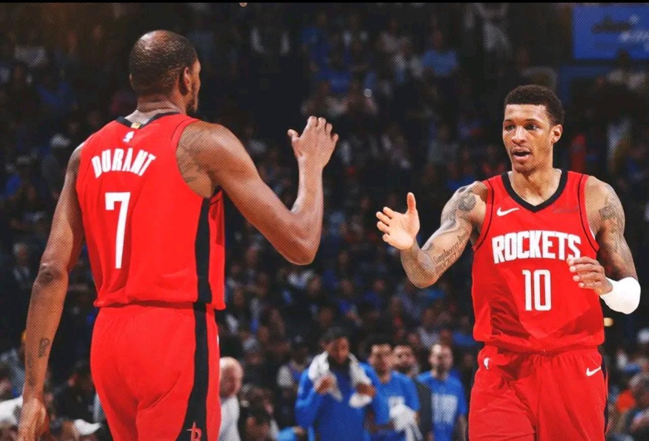 发现一个事，火箭没阿门整个队都活了。是错觉吗？？？？不用看了，上赛季没他的比