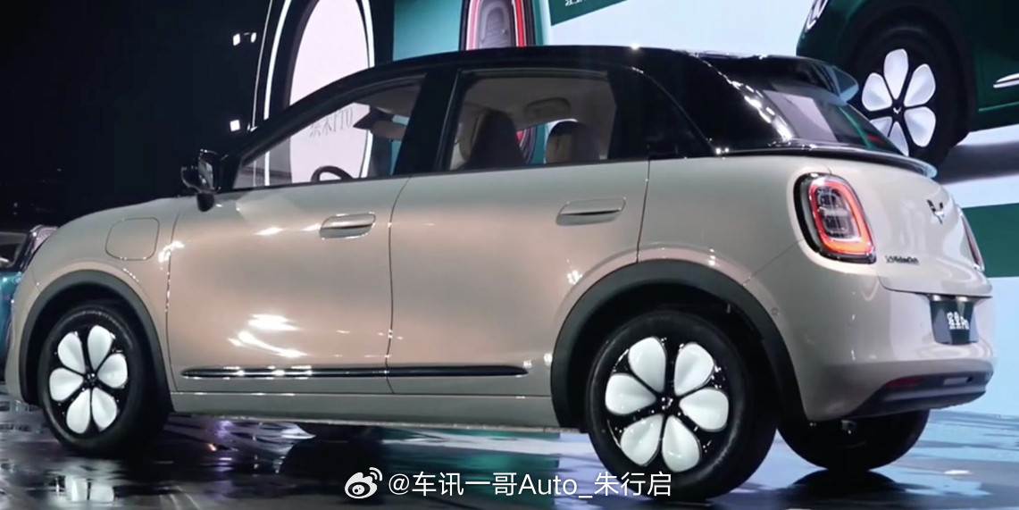 上汽通用五菱正式发布缤果Pro。该车被五菱定义为缤果的新一代车型，采用全新的外观