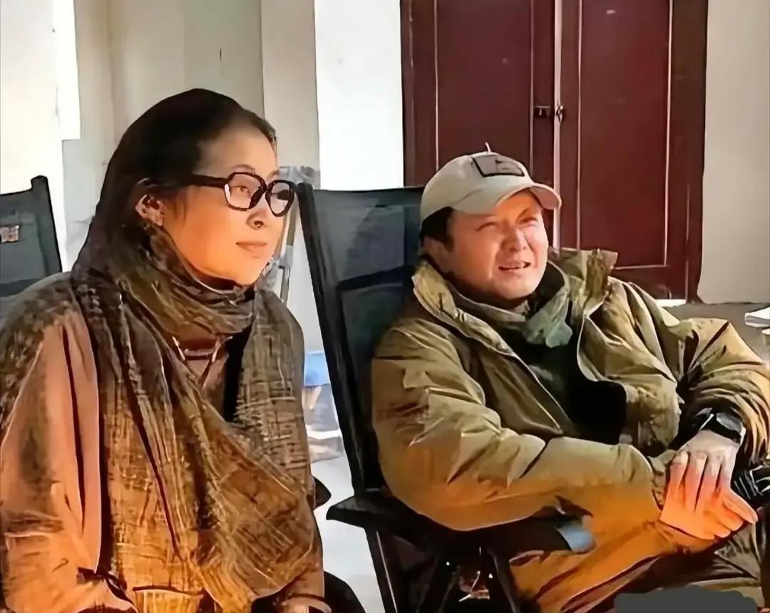 陈凯歌儿子上热搜那天，杨亚洲悄悄拿了个奖央视刚播完《熟年》，收视冲到全国第