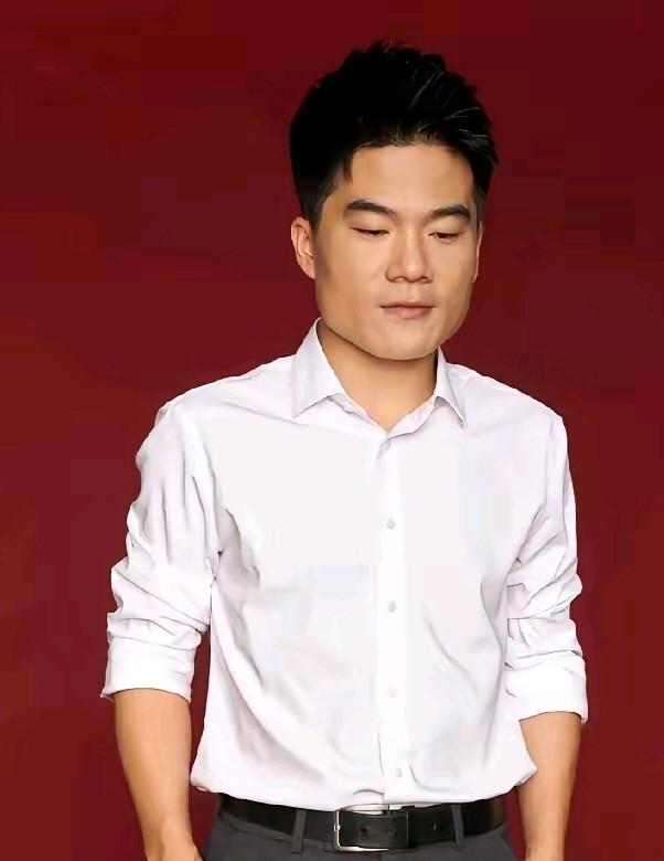 出于对董宇辉的信任在与辉同行直播间买了优思益这个产品，目前没看到与辉同行给出任何