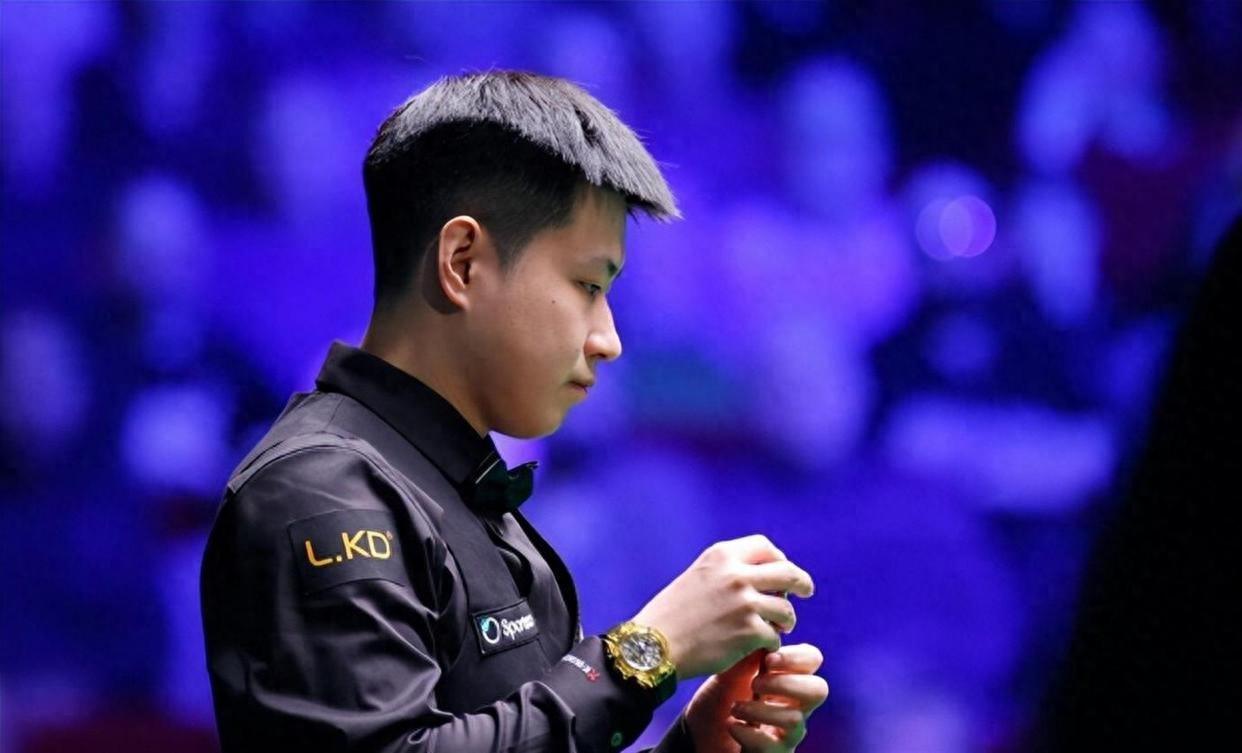 赛后面对采访，艾伦说出了比赛失利的关键2026年2月22日，斯诺克球员锦标赛