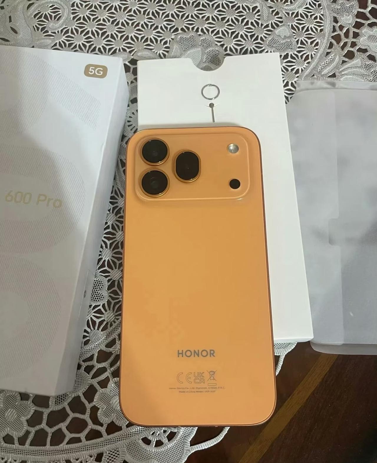 荣耀600Pro外观全网首爆！你打几分？荣耀600Pro这个外观咋说呢！