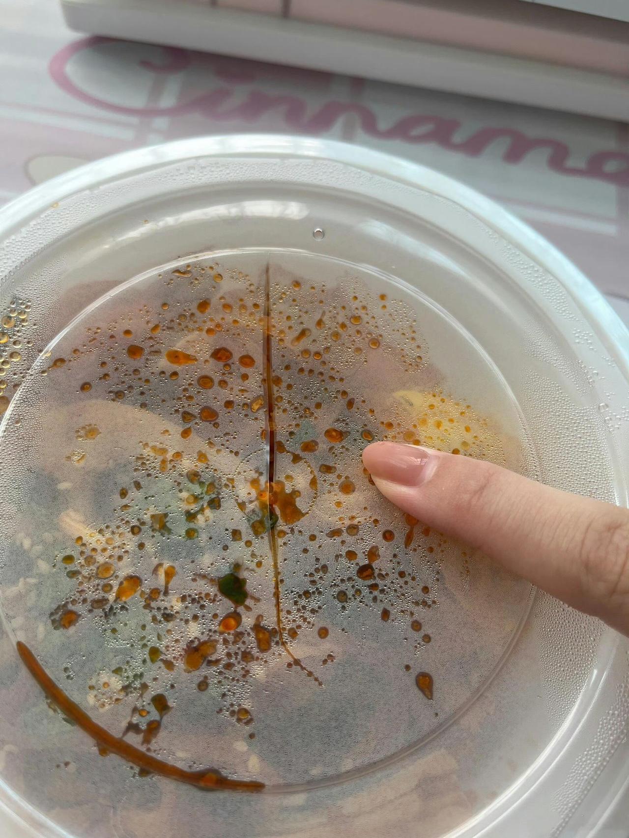外卖送过来是这样的，能吃吗？​​​