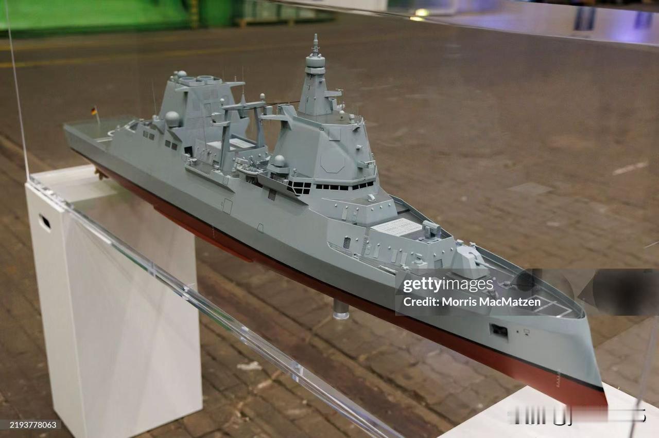 德国万吨护卫舰拟开建，实力究竟如何？近日，德国的F-127型护卫舰准备开工建造