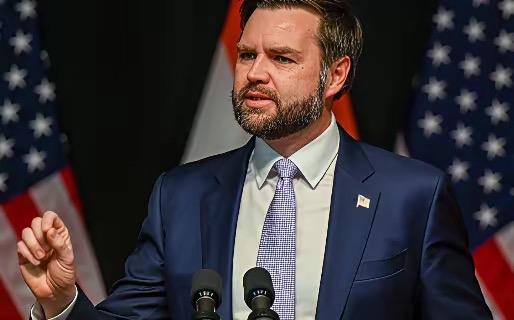 美国副总统今年曾暗示中国，如果不接受关税就考虑战争，谁料音未落，中国高志凯教授就