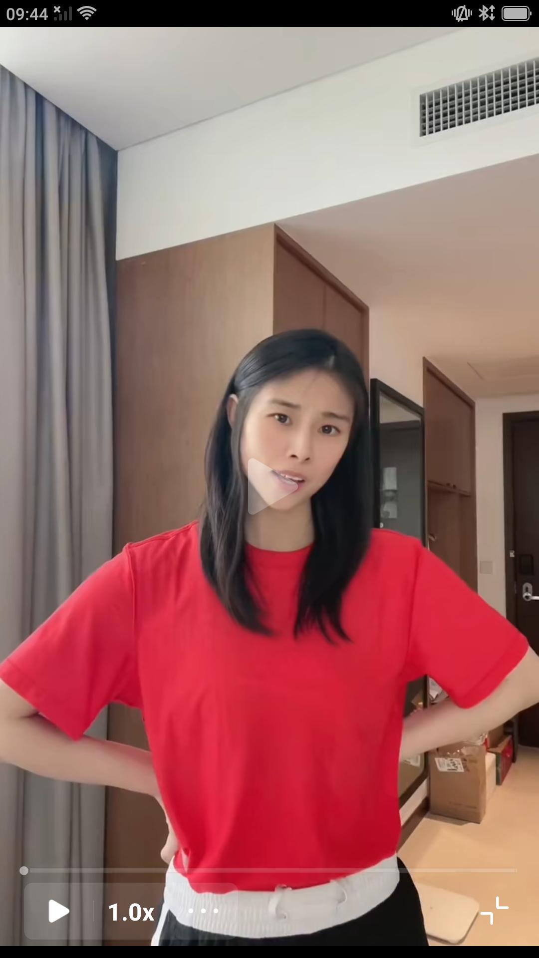【中国女篮老六真是才女啊】王思雨说:上次有个男孩子问她，你们打篮球的女生手是不是