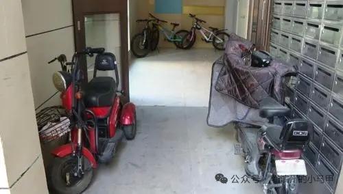 堵了！滨州2个小区被曝光2025年12月，山东滨州12345热线接到市民反映