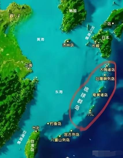 看看这个地形图，台湾回归后，如果琉球群岛独立成琉球国（或者由咱们代管），从日本到