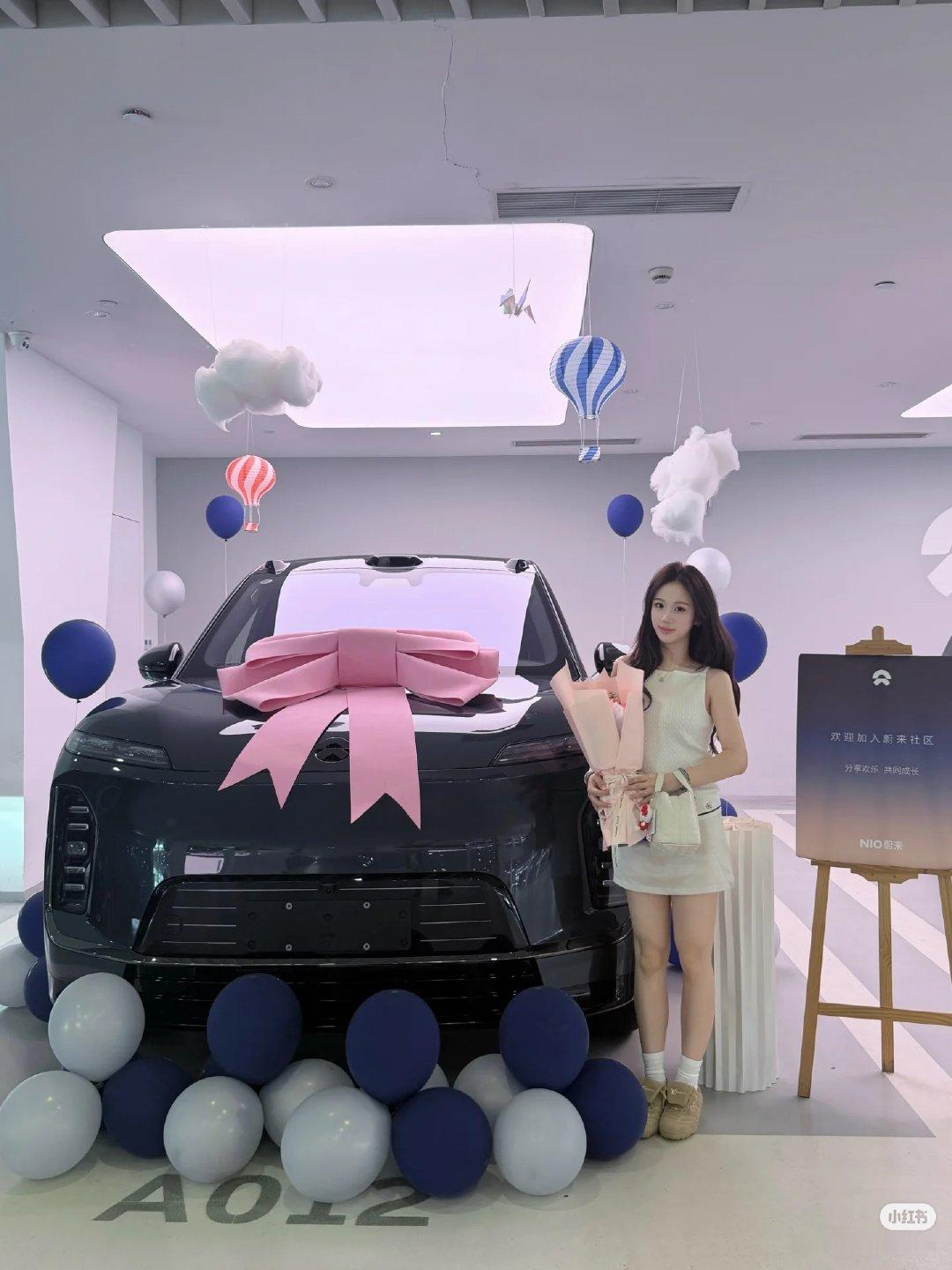 开ES9的女生们，第二波😘😘#我为nio代颜##蔚来es9##蔚来汽车##大v聊车#​