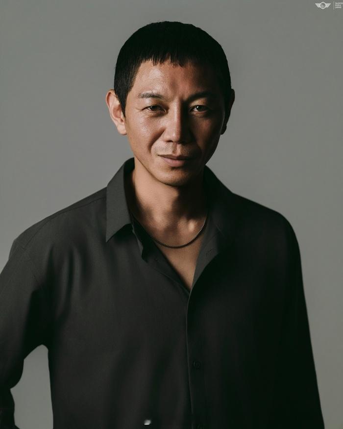 【演员元贤俊谈到不会看网络漫画作品的原著】元贤俊表示“虽然在《海岸村恰恰恰》时也