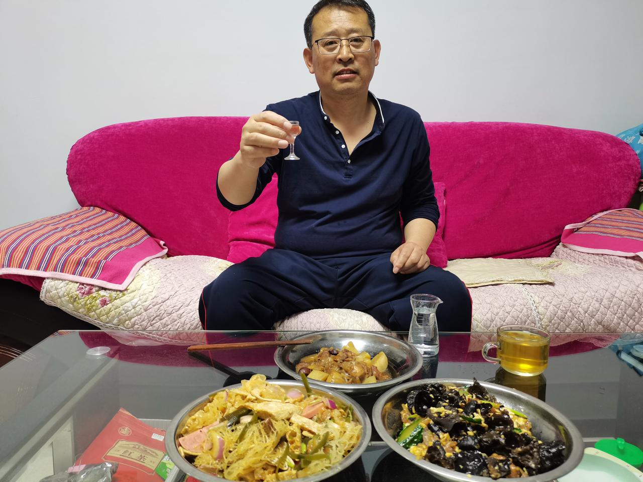 “喝酒”到底隔几天喝最科学？通过酒精代谢、水肿消退、体重回落、血压修复、肝