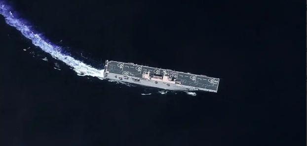 你敬我一尺，我敬你一丈！美国把拍的075舰队卫星图发到网上，我们的长光卫星也把美