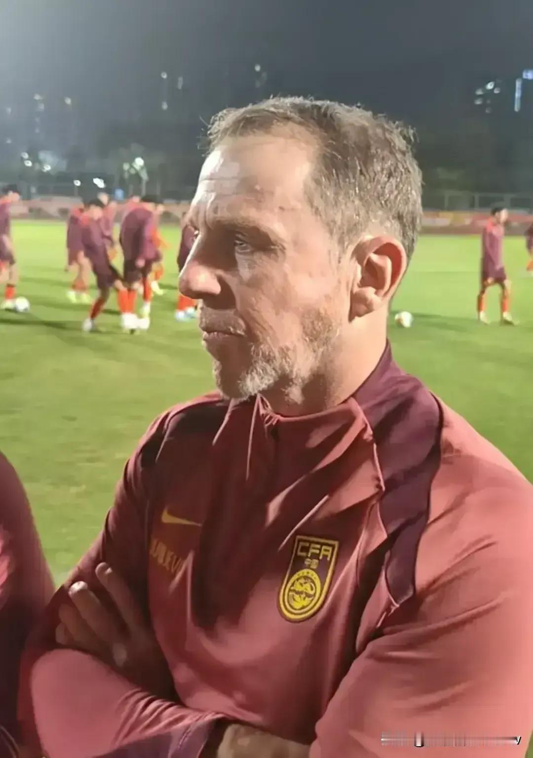 中国U18国青11月集训大名单出炉，久尔杰维奇通过前两次集训筛选出了31人，布尼