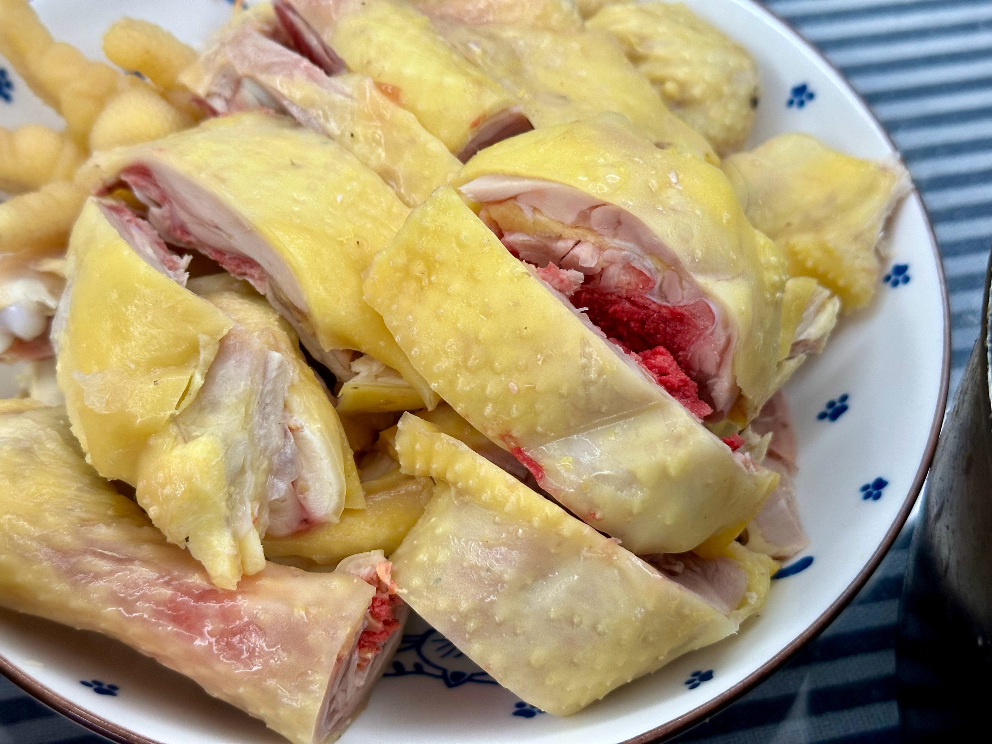 手机拍美食他爸还不回来，夜饭要变成夜宵了[笑着哭]​​​