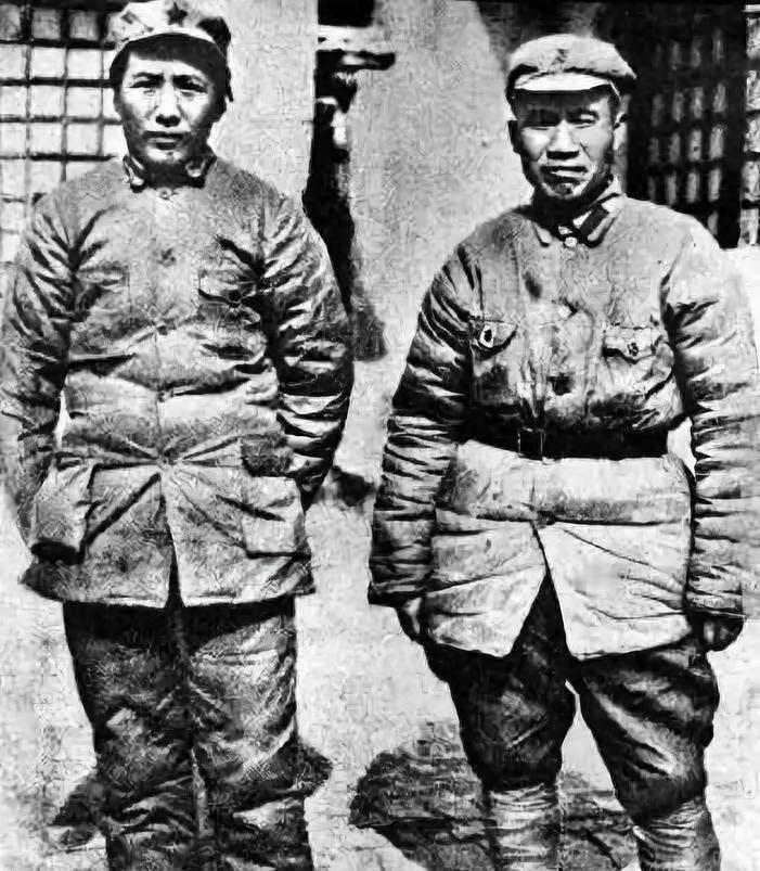 1949年，国军中将韩任民的亲生儿子被国民党当局以通共罪名执行枪决，他闭门默然三