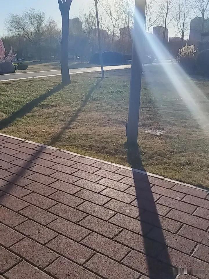 这辈子也没有想到，我们夫妻十几年的感情，第一次大打出手，竟然因为孩子！因为是异地