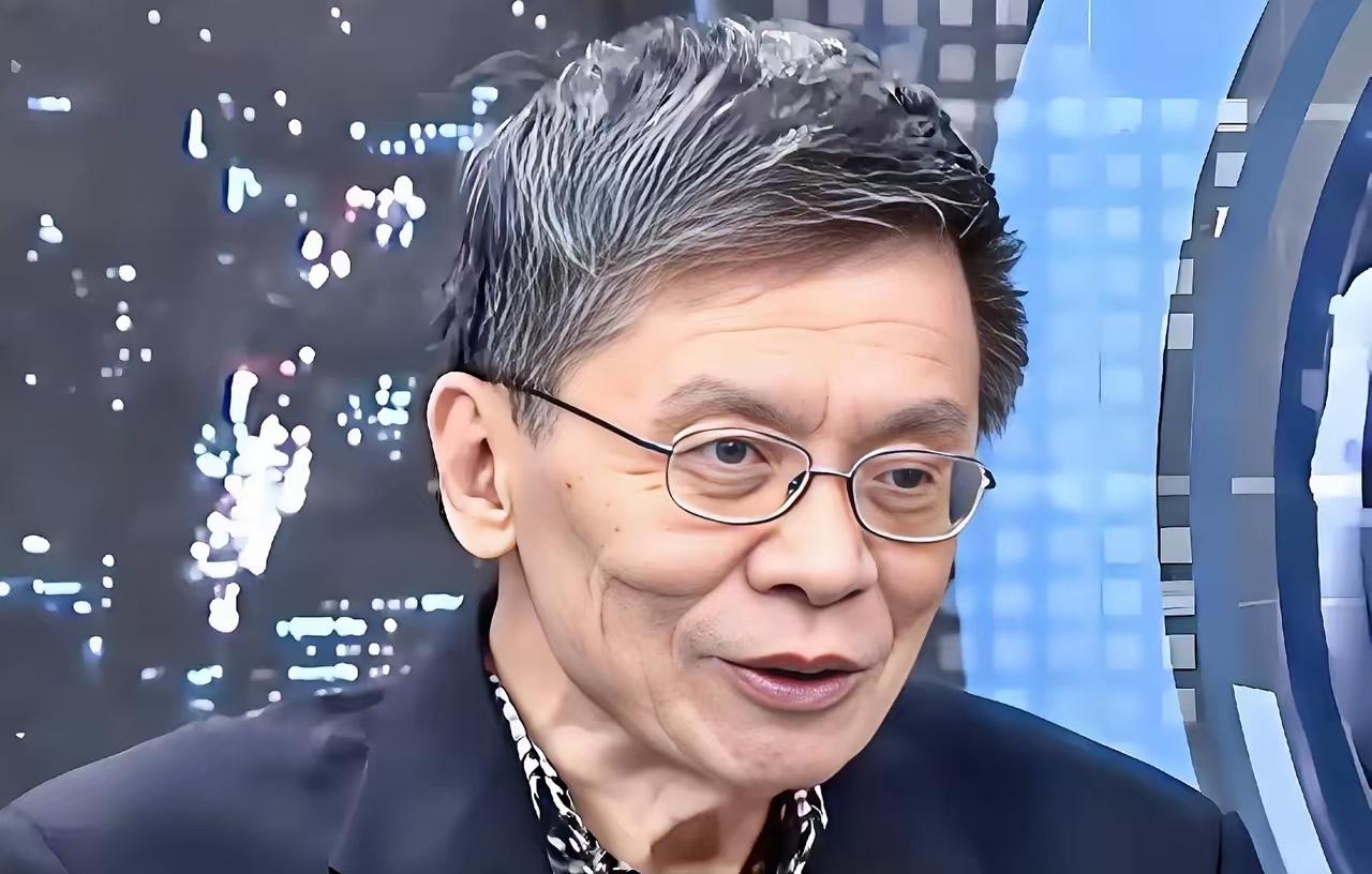 87岁的台湾名嘴沈富雄最近一番发言，把蓝绿两党的遮羞布撕得稀烂。韩国瑜带七个