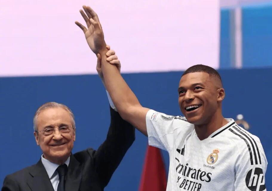 欧洲转会新闻发布会！★蹩脚的解释！据说皇马主席弗洛伦蒂诺私下里主动询问姆巴佩