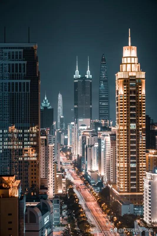 房子的稀缺是相对的。房价只有在上涨的时候，房子的稀缺性才能体现出来。当房价不