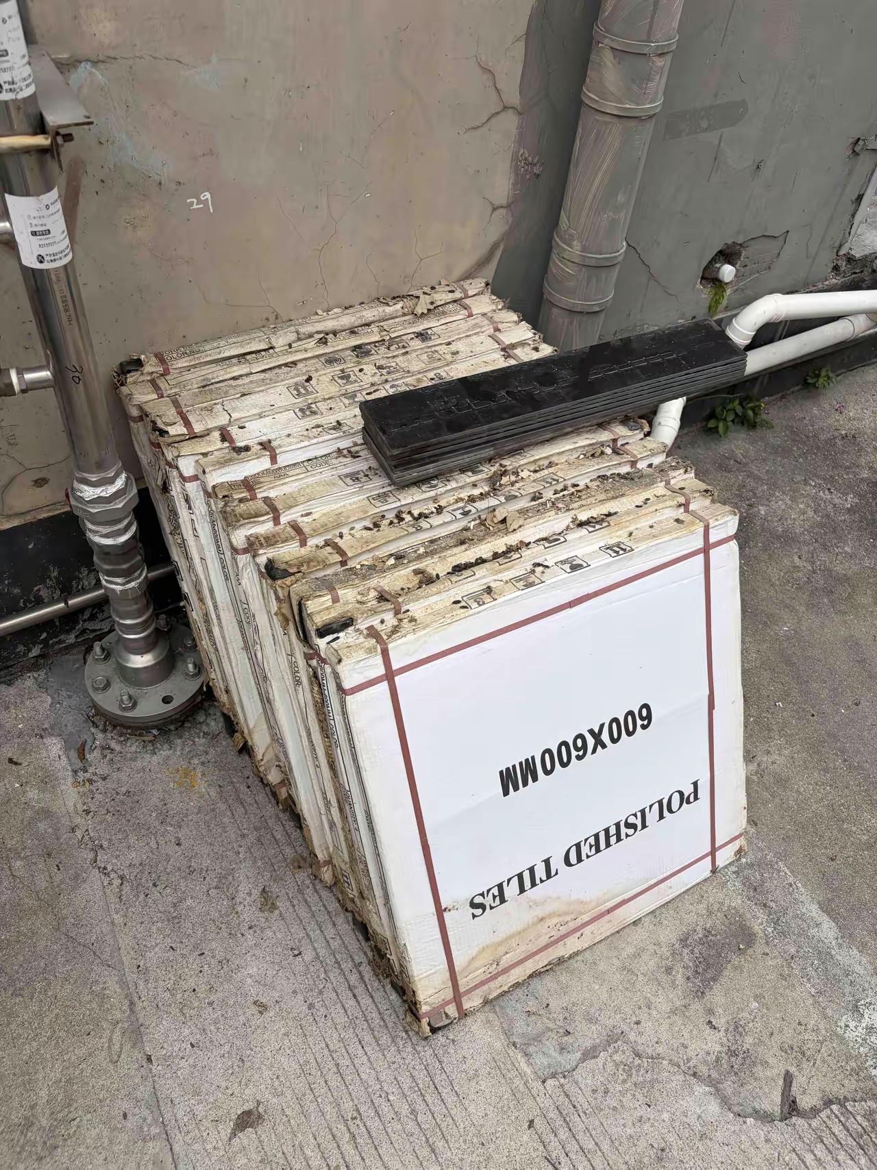 都说大环境不好，钱不好挣，那为什么有钱大家却不赚呢？因为今天需要拉12箱瓷砖，