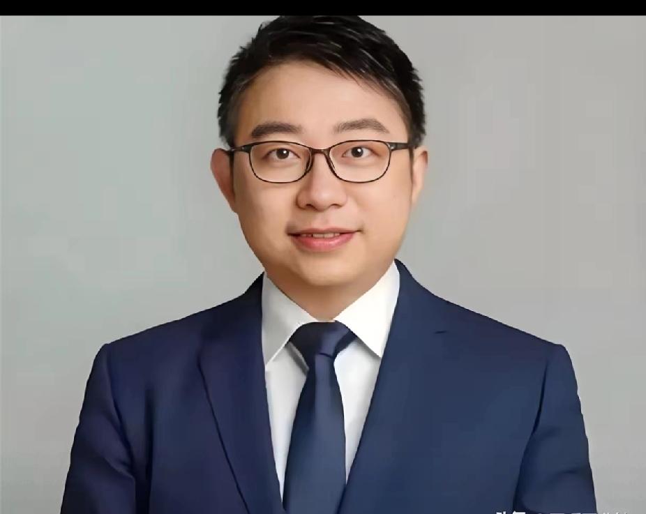 沈逸教授铿锵有力的话深受全体中国人民赞誉！他说，考公的很激烈，很多人白天上班，晚