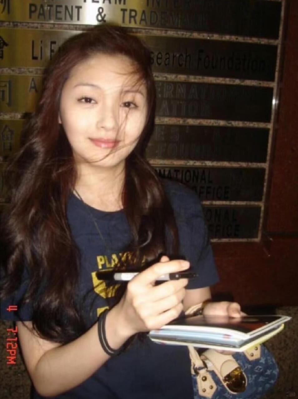 网友晒和大S的聊天记录大S曾私下温暖鼓励过网友被大S的私下温柔狠狠圈粉，