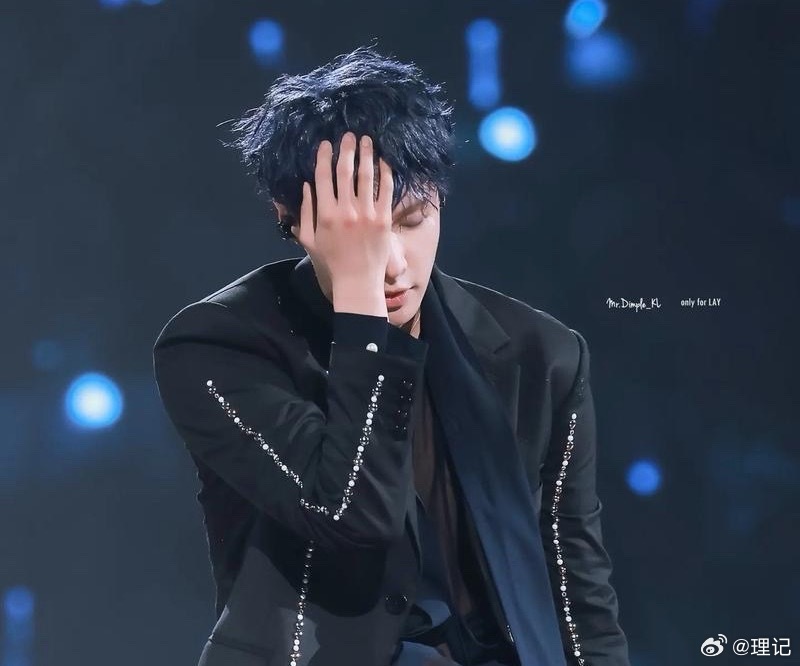 闲着没事打听了一下，说说准确信息吧。先声明我对张艺兴无任何态度，纯粹客观信息。张