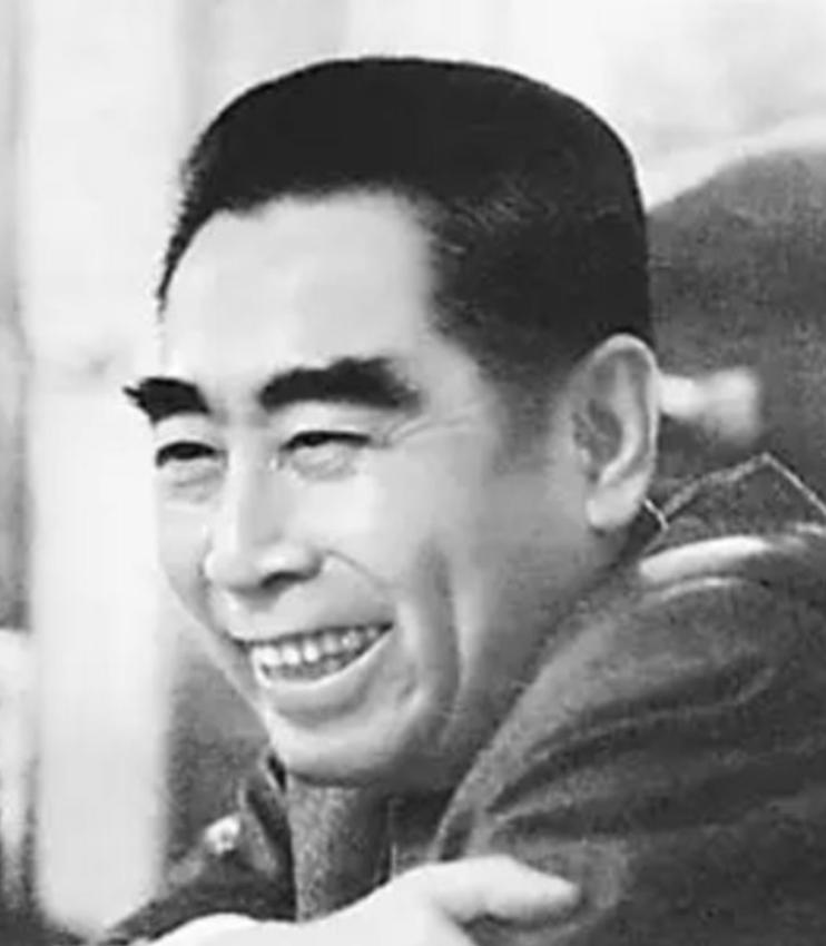 1962年，周总理东北考察竟看到了北京人民大会堂，他当场生气下令礼堂不得启用！