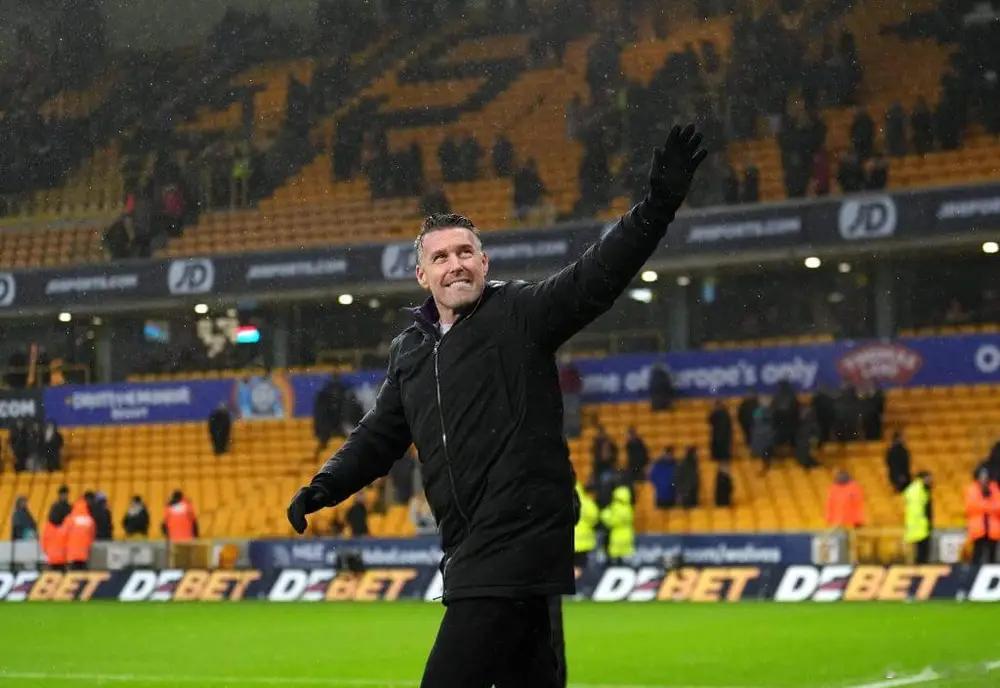 狼队爱德华兹接手狼队的时候，狼队只有2分，未尝胜绩。现在，又拿了6分，3个平局