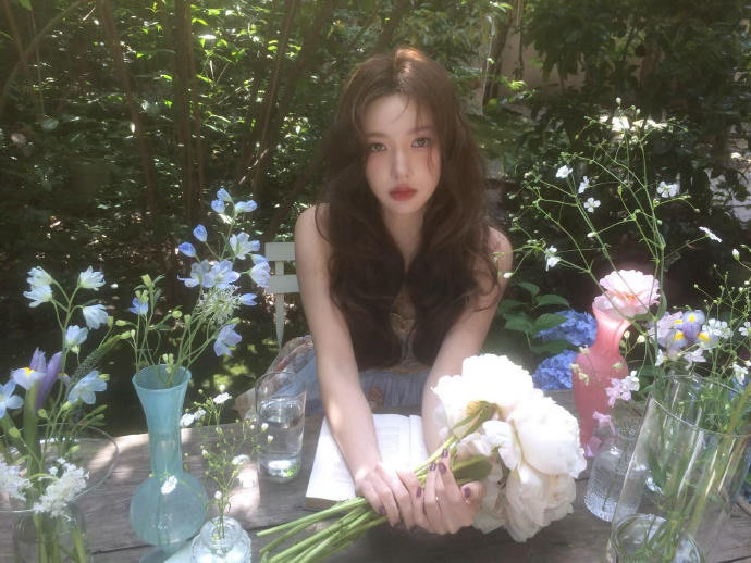 程潇今日营业好爱这组，梦中的少女🫧🤍