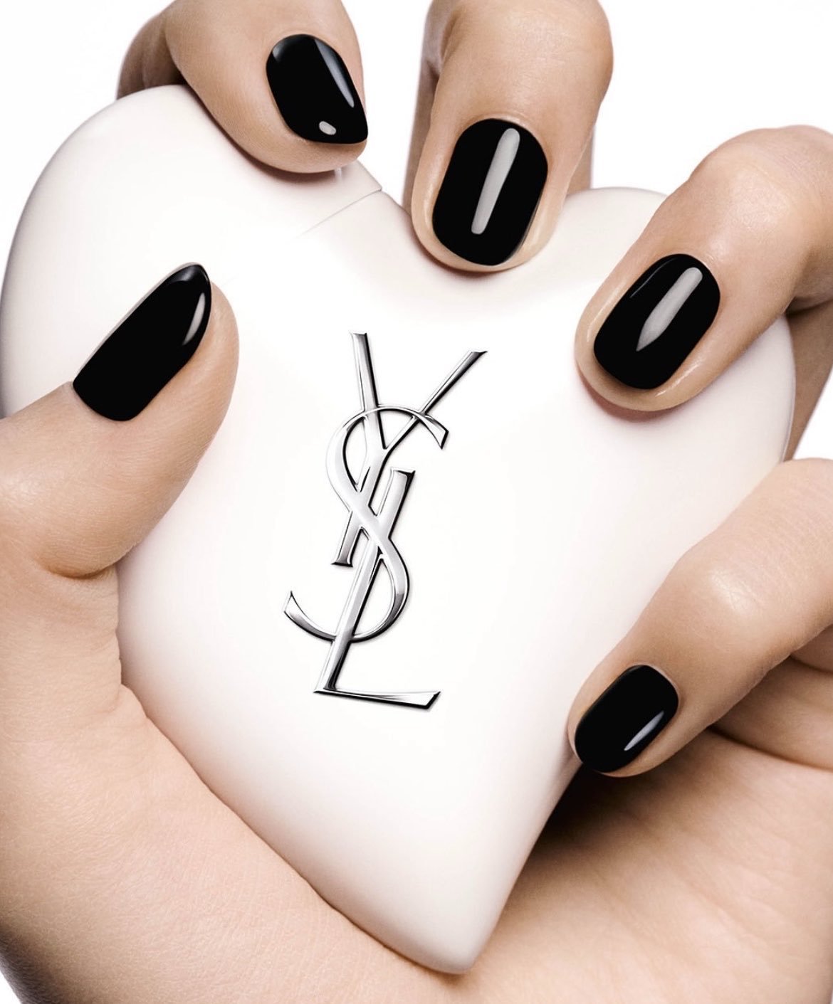 朴彩英ROSÉxYSLBeautyCareCrushHand&B