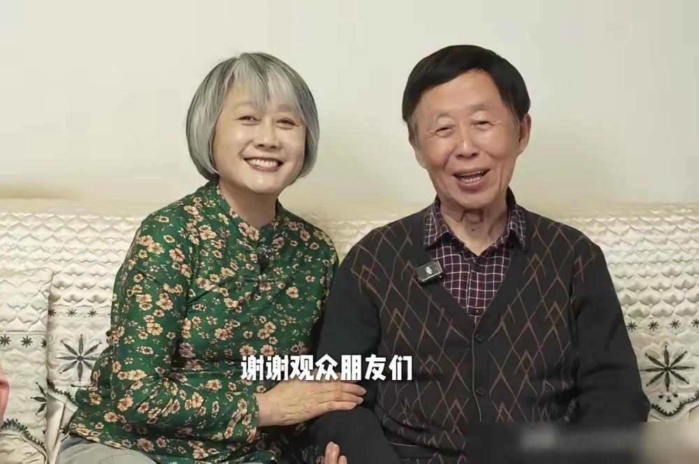 汪文华登门看望86岁田连元，评书名家辈分颇高，深受相声界敬重86岁的田连元一露
