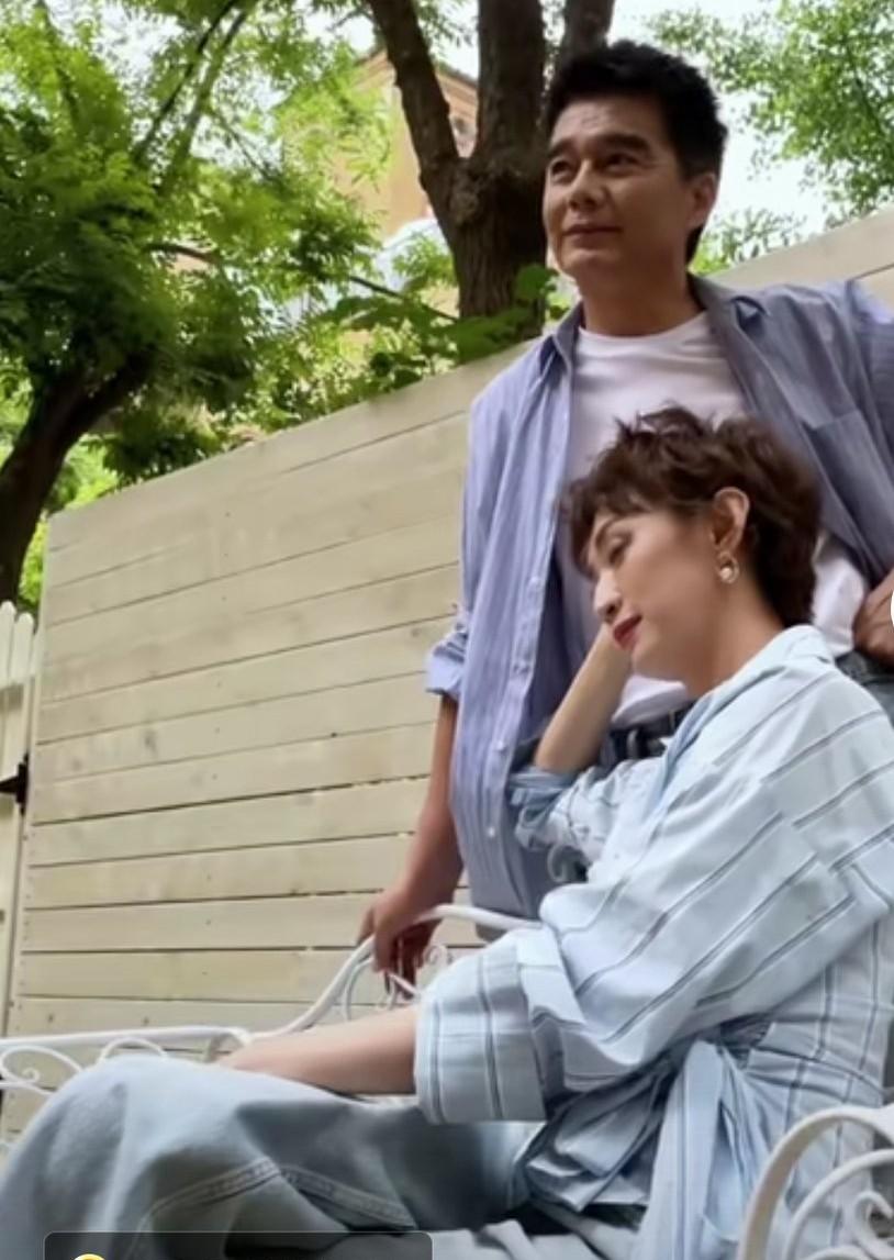 万般皆是命，半点不由人。有人说许亚军可真是幸运。倘若他没和何晴离婚，最终恐怕会落