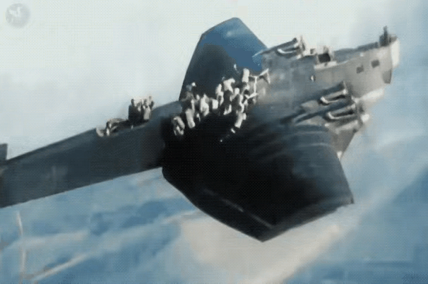 前苏联训练伞兵时的画面，今天看来，依然还是惊心动魄，不得不佩服那时候人的胆量，这