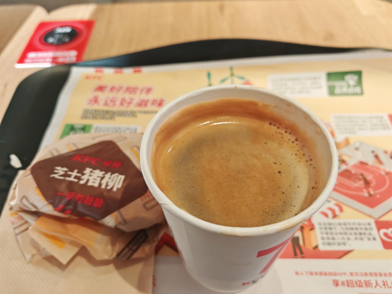 每天早上一杯咖啡算上瘾么?每天早上一杯咖啡，对我而言，是再合适不过了。我喝咖