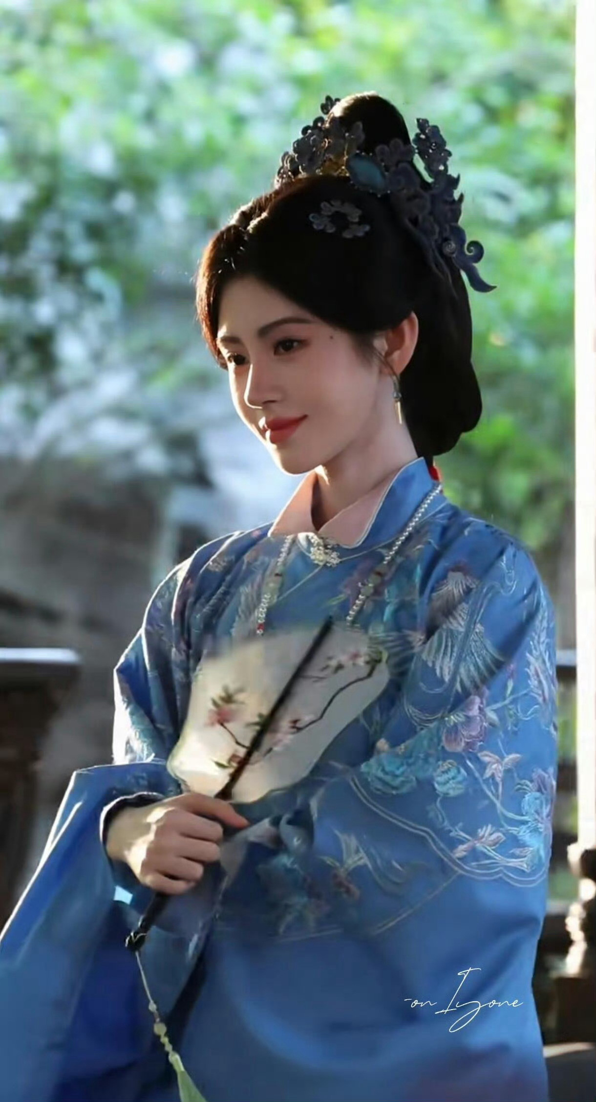 鞠婧祎这部剧实现了花粉n个妆造梦，想啥朝代的就穿啥朝代的